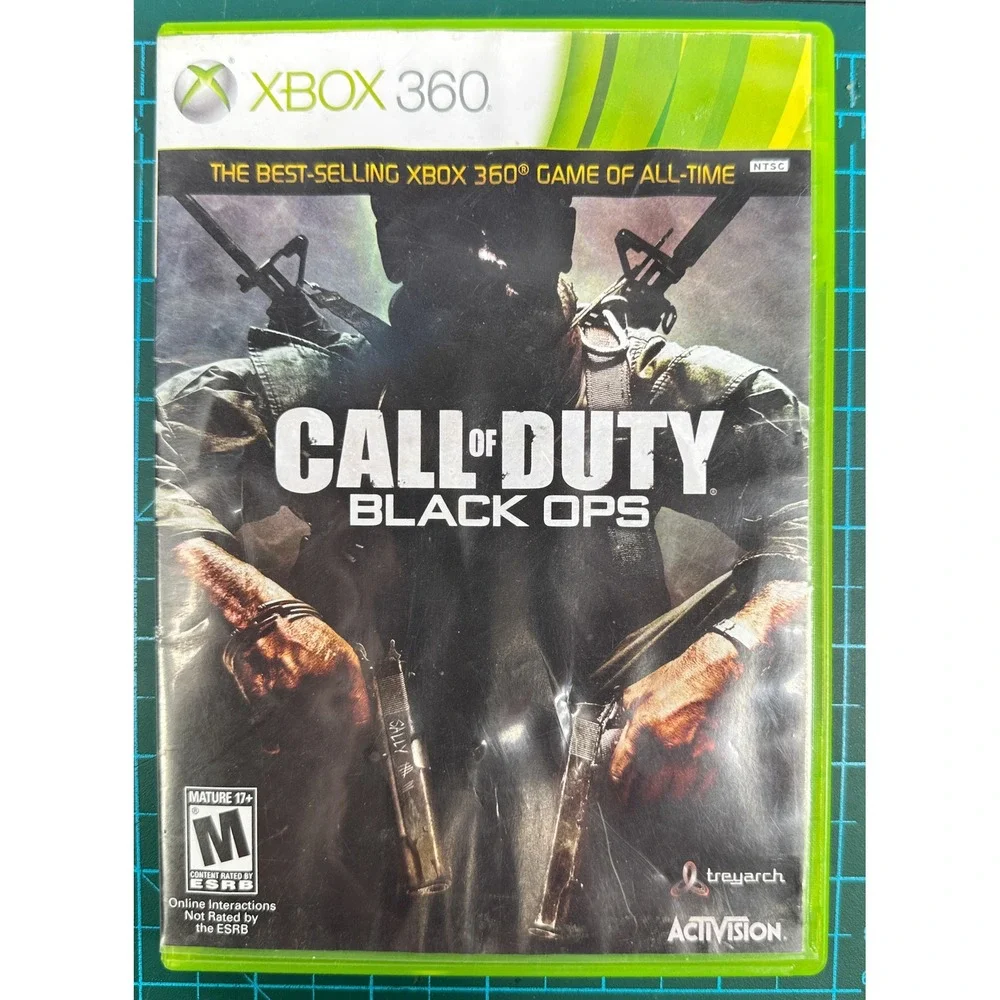 Call of Duty Black Ops Xbox 360 CIB Cover Art Manual Scratched Disc Untested